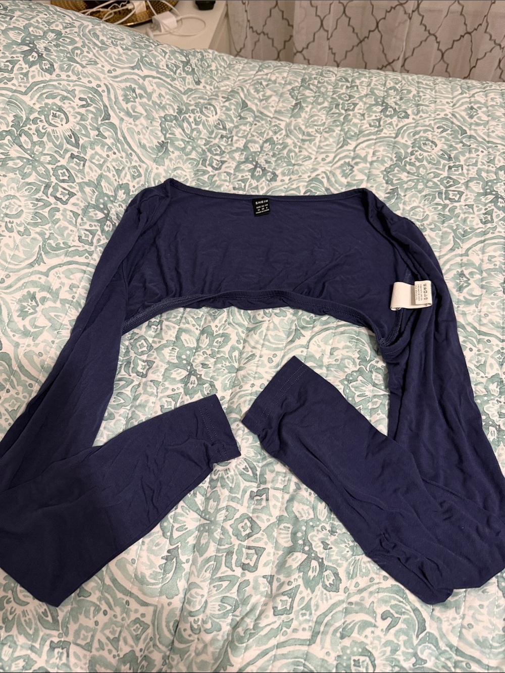Womenās Navy Long Sleeve Bolero Shrug